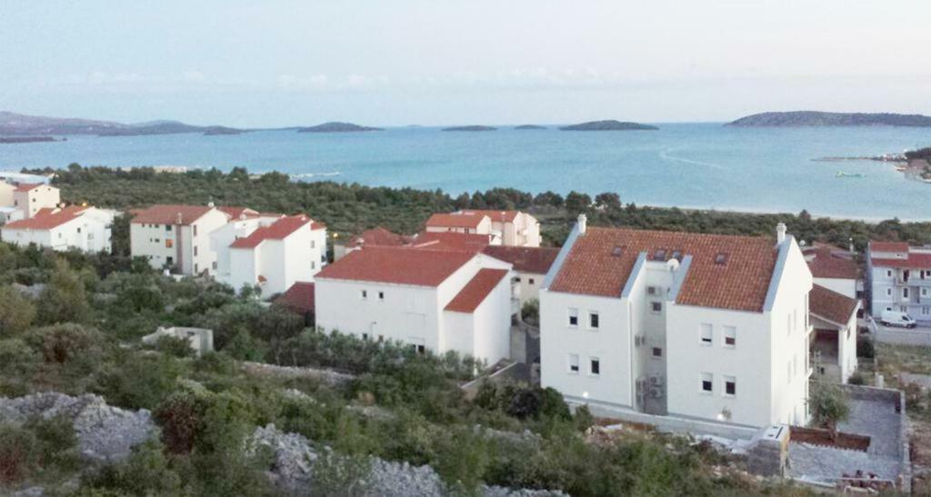 Apartmani Nina شيبينيك المظهر الخارجي الصورة
