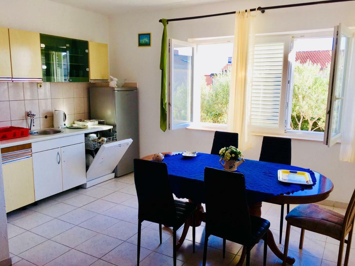 Apartmani Nina شيبينيك المظهر الخارجي الصورة