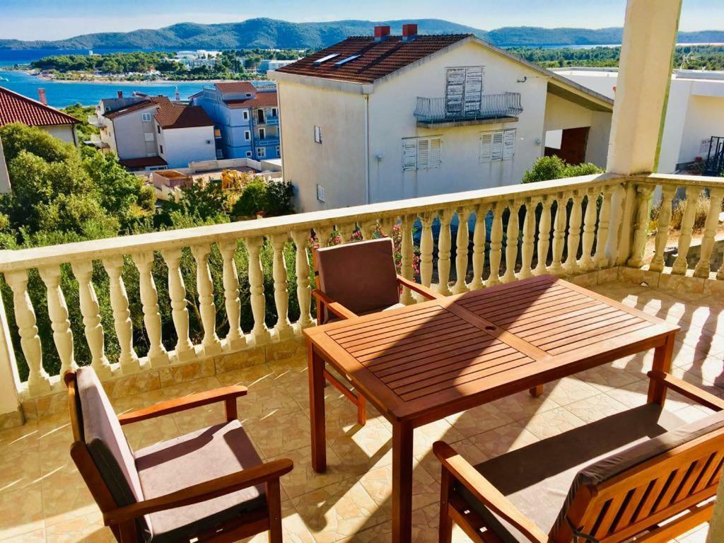 Apartmani Nina شيبينيك المظهر الخارجي الصورة