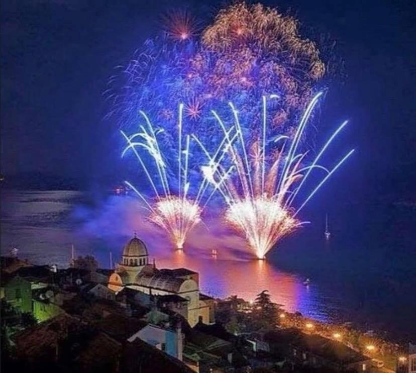 Apartmani Nina شيبينيك المظهر الخارجي الصورة